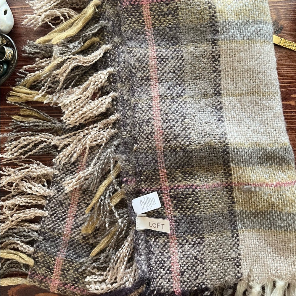 LOFT Plaid Wool Scarf - Gray and Tan